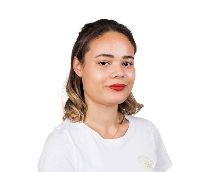 Hannah J Davies byline portrait