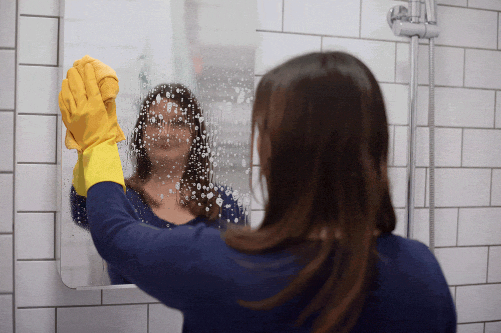 Animation of Rosie Mullender cleaning a mirror