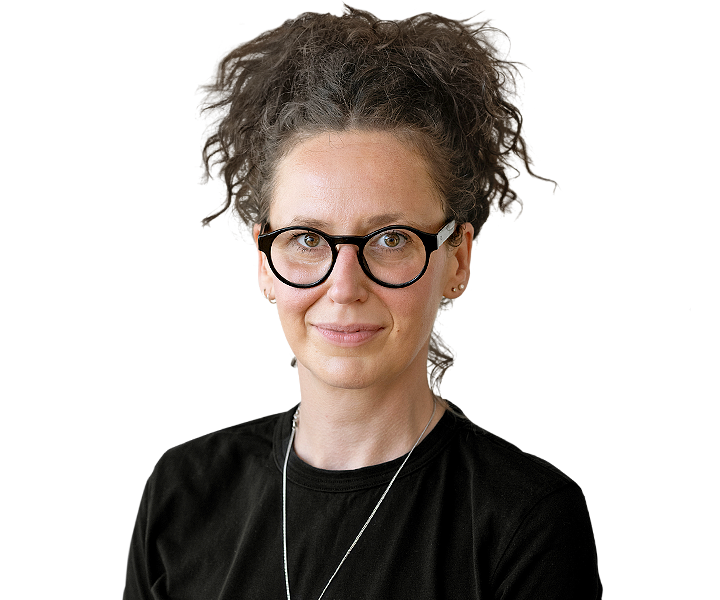 Carolin Würfel byline portrait