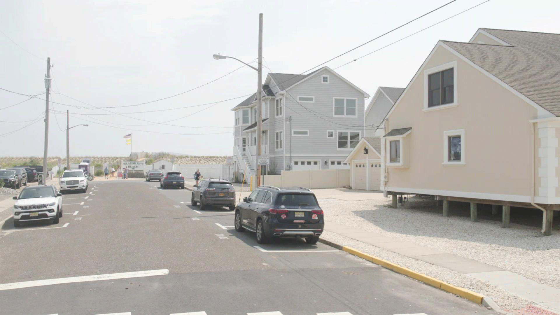 A coastal town’s streets are gradually flooded with water from now until 2100.