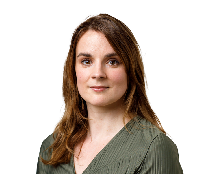 Elle Hunt byline portrait
